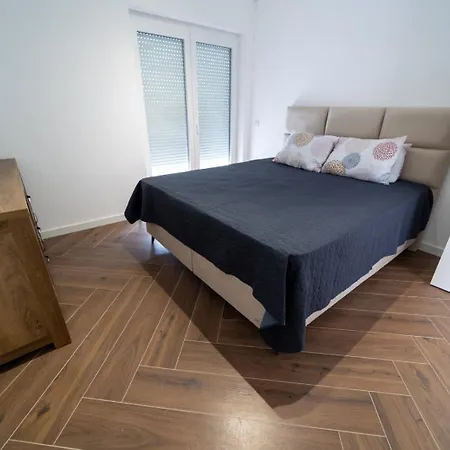 Villa Aljosa Vila Ivisovo Greblje